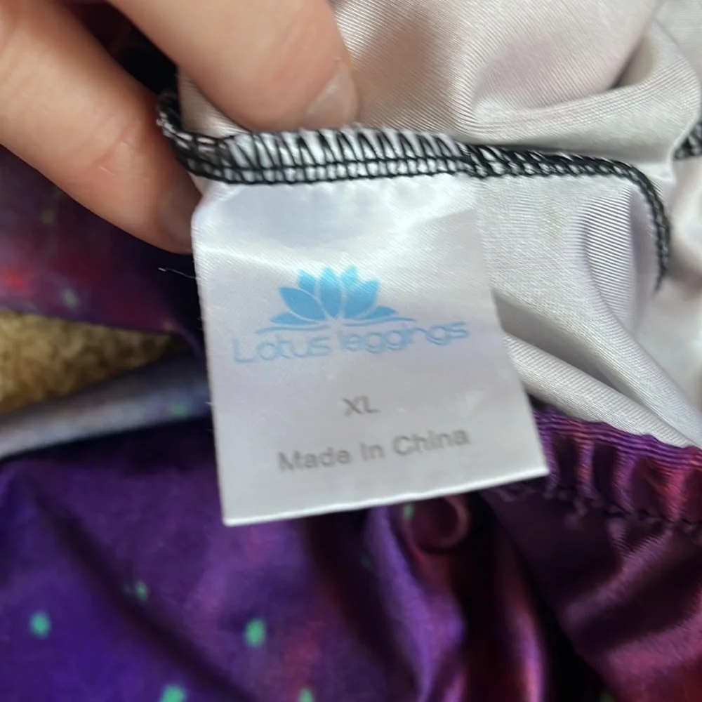 Galaxy Leggings - Picture 5 of 6